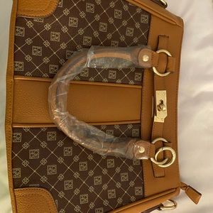 BRAND NEW purse